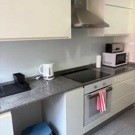 Daire Apartamento; En El Camino Con Wifi A Guarda
